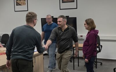 Koniec kursu „Projektowanie i wytwarzanie elementów drzewnych i drewnopochodnych z wykorzystaniem oprogramowania CAD/CAM i maszyn sterowanych numerycznie”